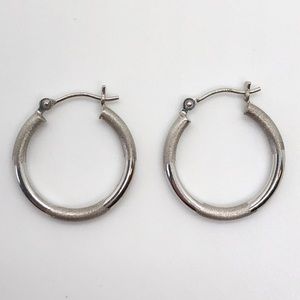 14k white gold etched hoop earrings